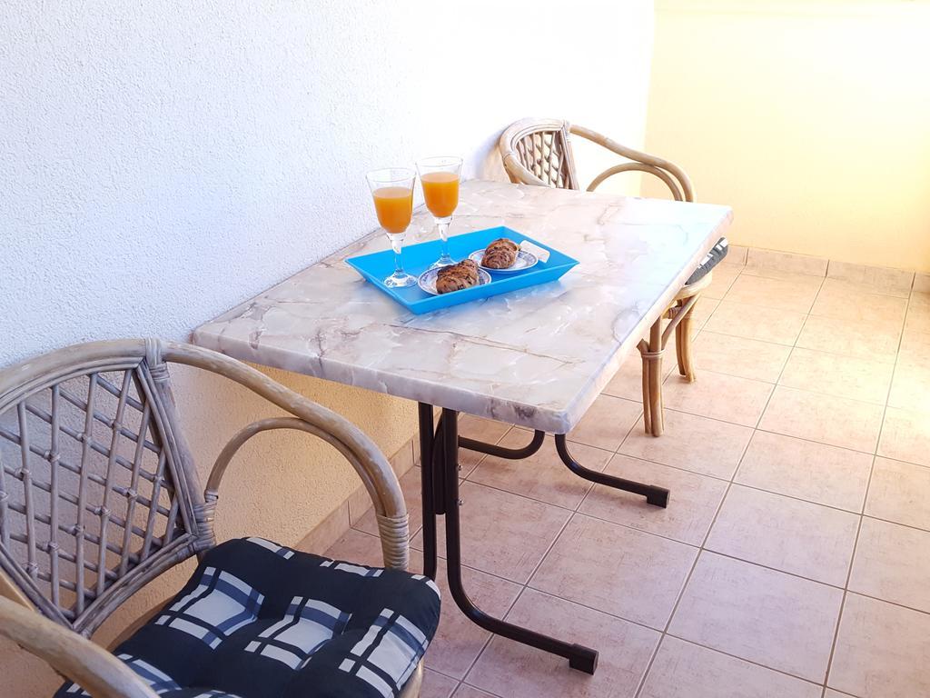 Mirakul Apartment Lopar